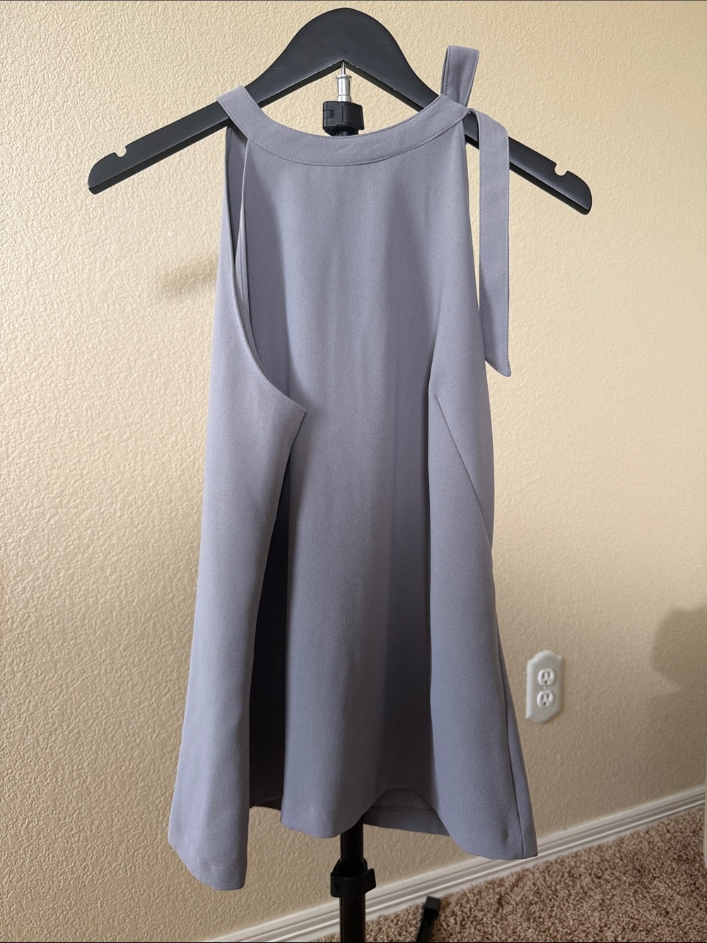 NWT Banana Republic Halter Tie-Shoulder A-Line Top in Light Gray